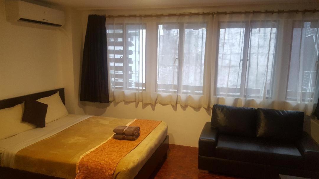Gervasia Hotel Makati Makati City Kültér fotó